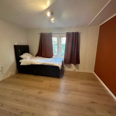 Hostel Self Catering 3km From Finnsnes And *