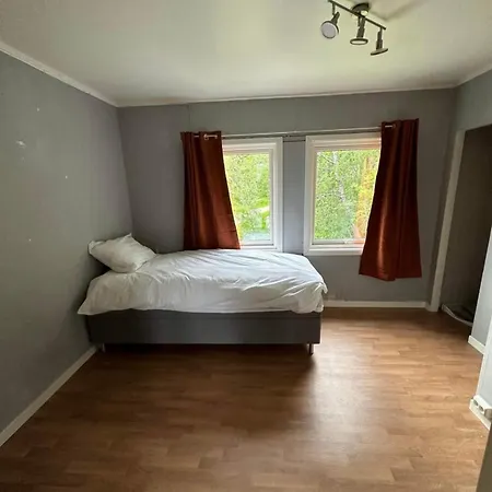 Self Catering 3km From Finnsnes And
